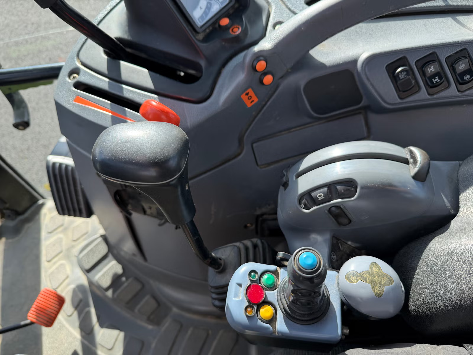 New Holland TS 115 A, Anul 2003 - imagine 41