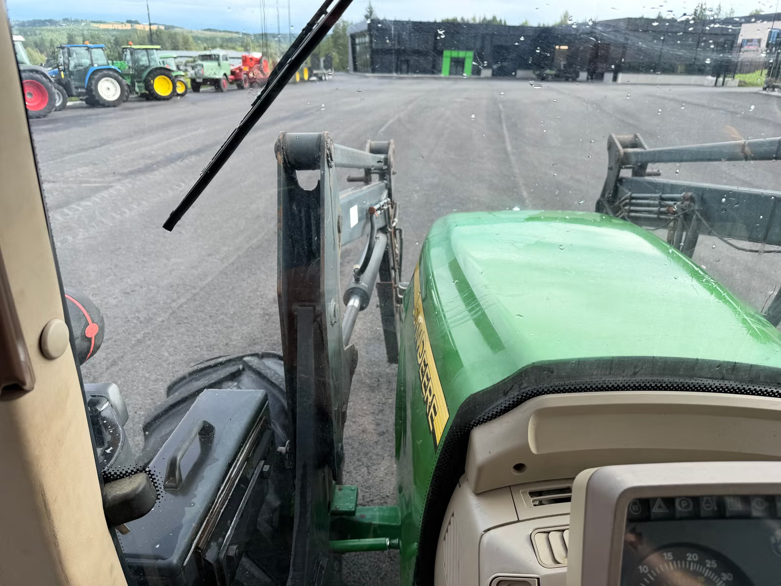John Deere 6320, Anul 2002 - imagine 42