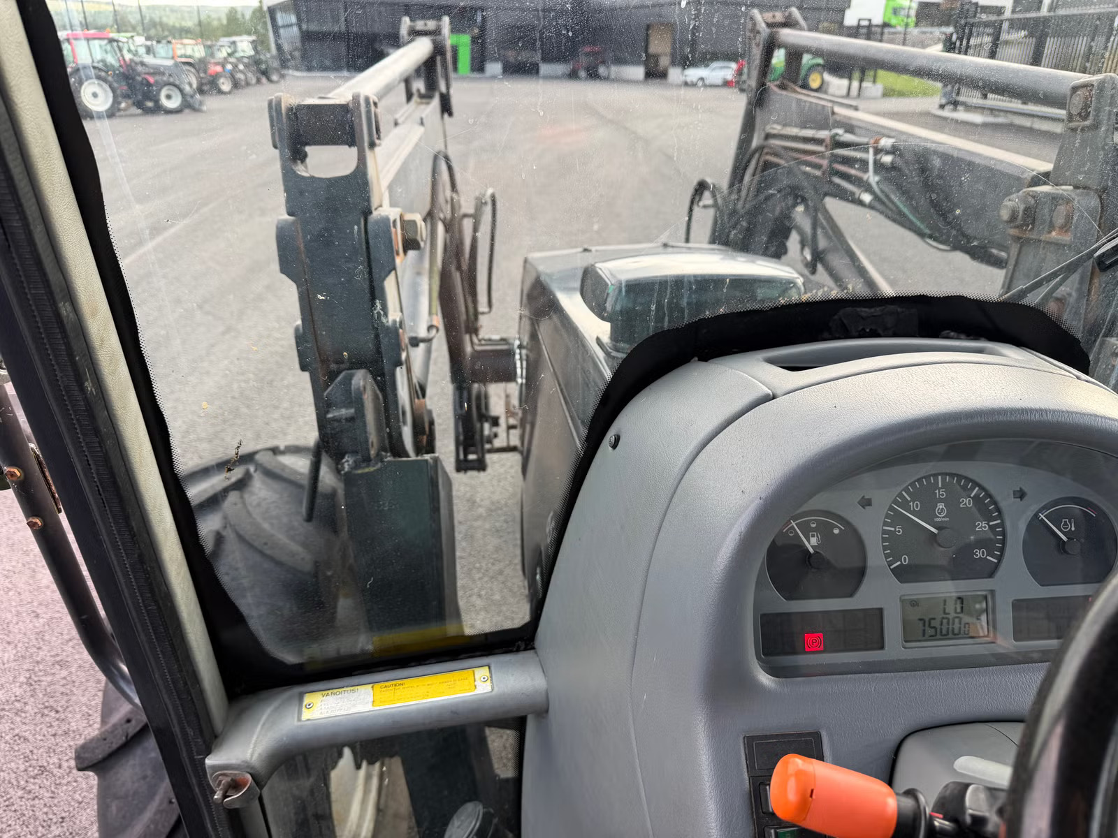 Valtra 6550, Anul 2002 - imagine 43