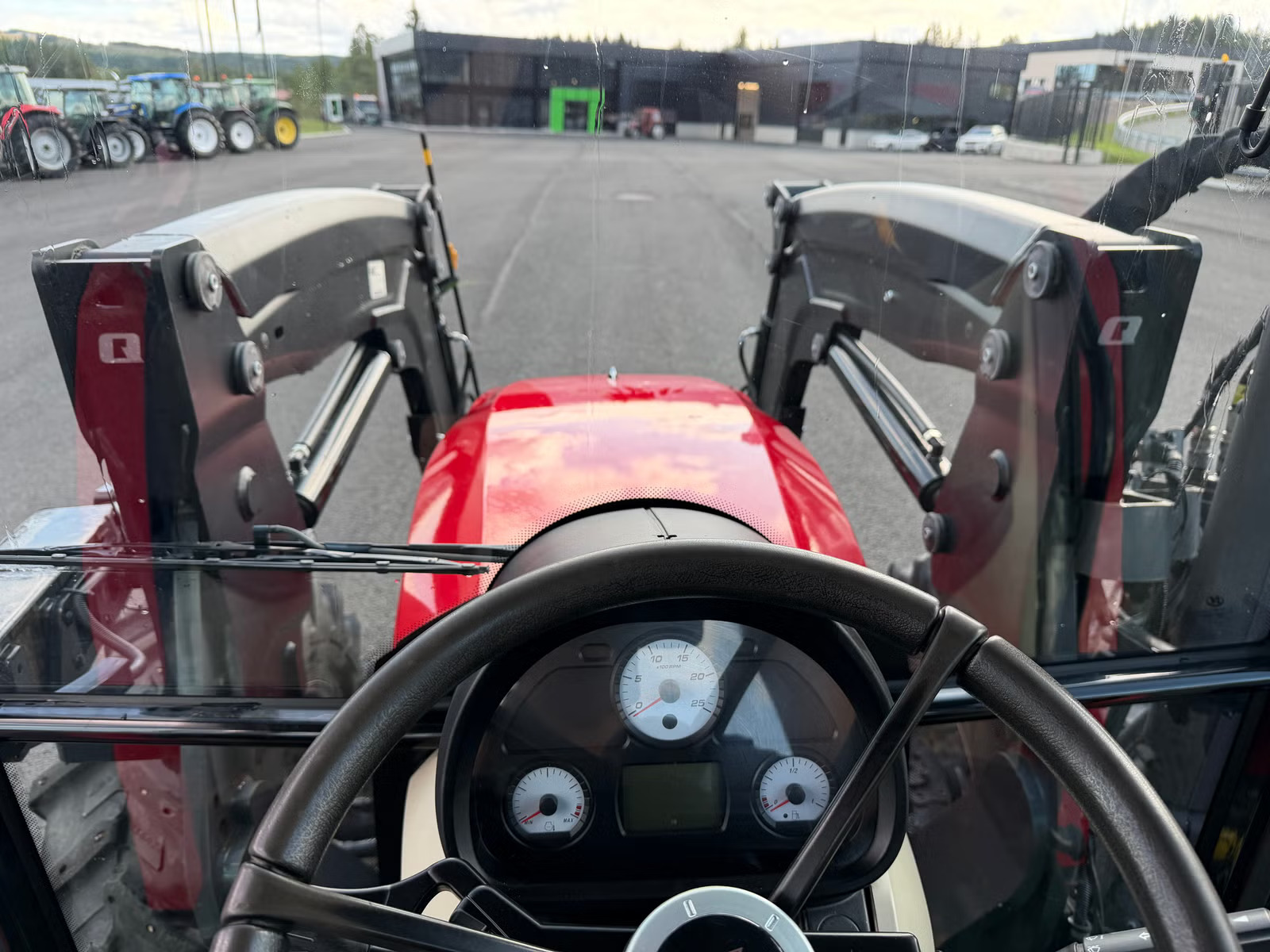 Massey Ferguson 4707, Anul 2019 - imagine 44