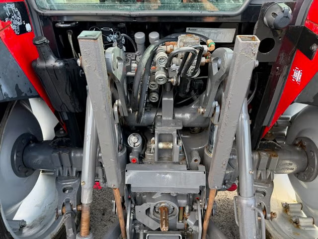Massey Ferguson 4707, Anul 2019 - imagine 45