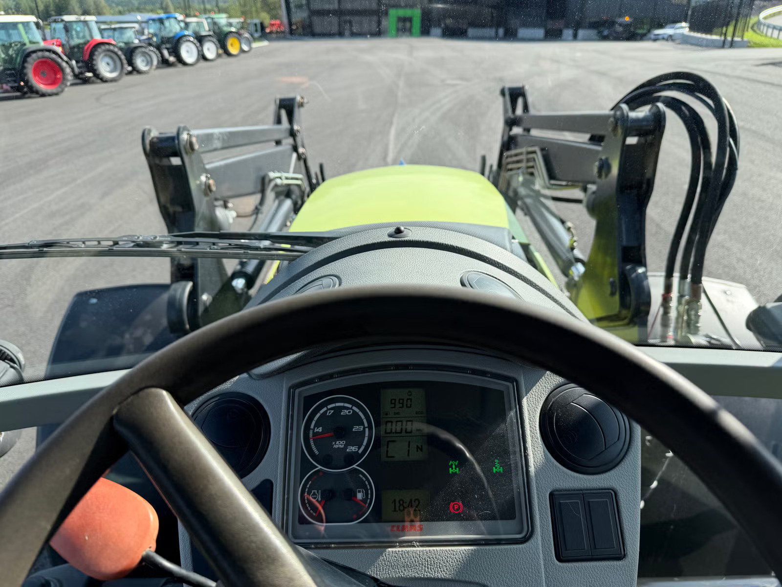 CLAAS ARION 640, Anul 2008 - imagine 56